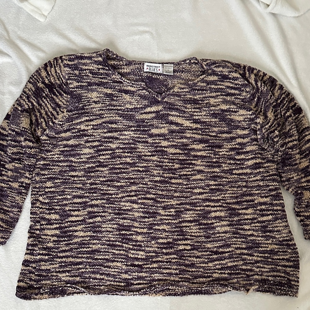 Stylish V-Neck Sweater in Purple and Cream Size 3X